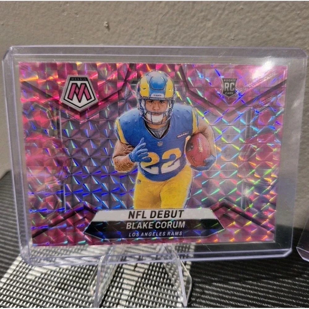 2022 Panini Mosaic Blake Corum #278 Pink Camo Rookie Debut & Rookie Debut Base
